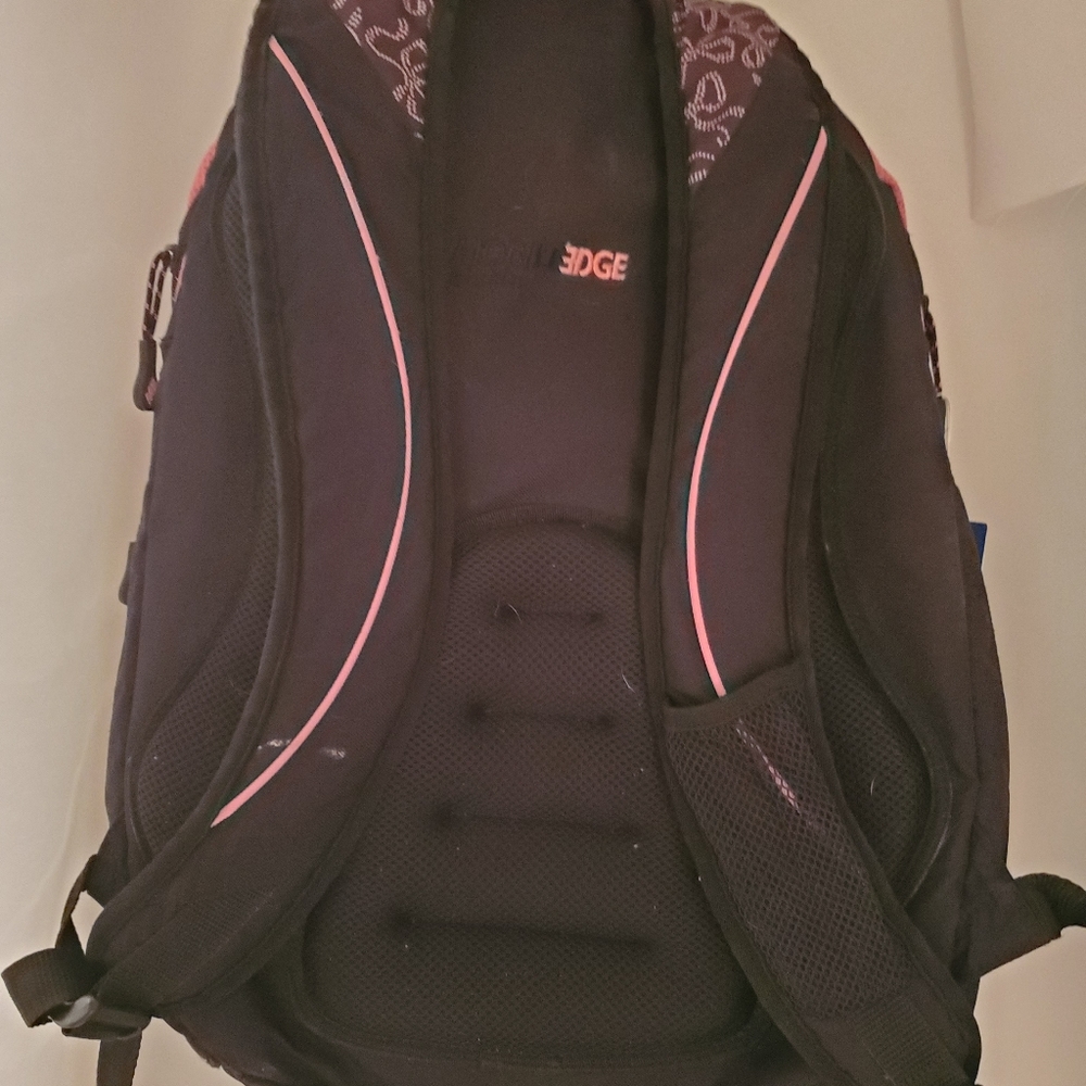 EDGE Backpack - Picture 3 of 7
